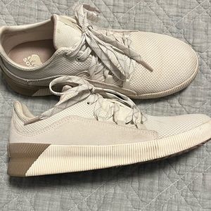 Sorrel tennis shoes, size 9